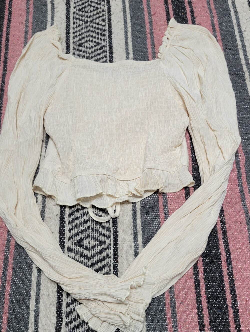 5/$15 top - Picture 2 of 3